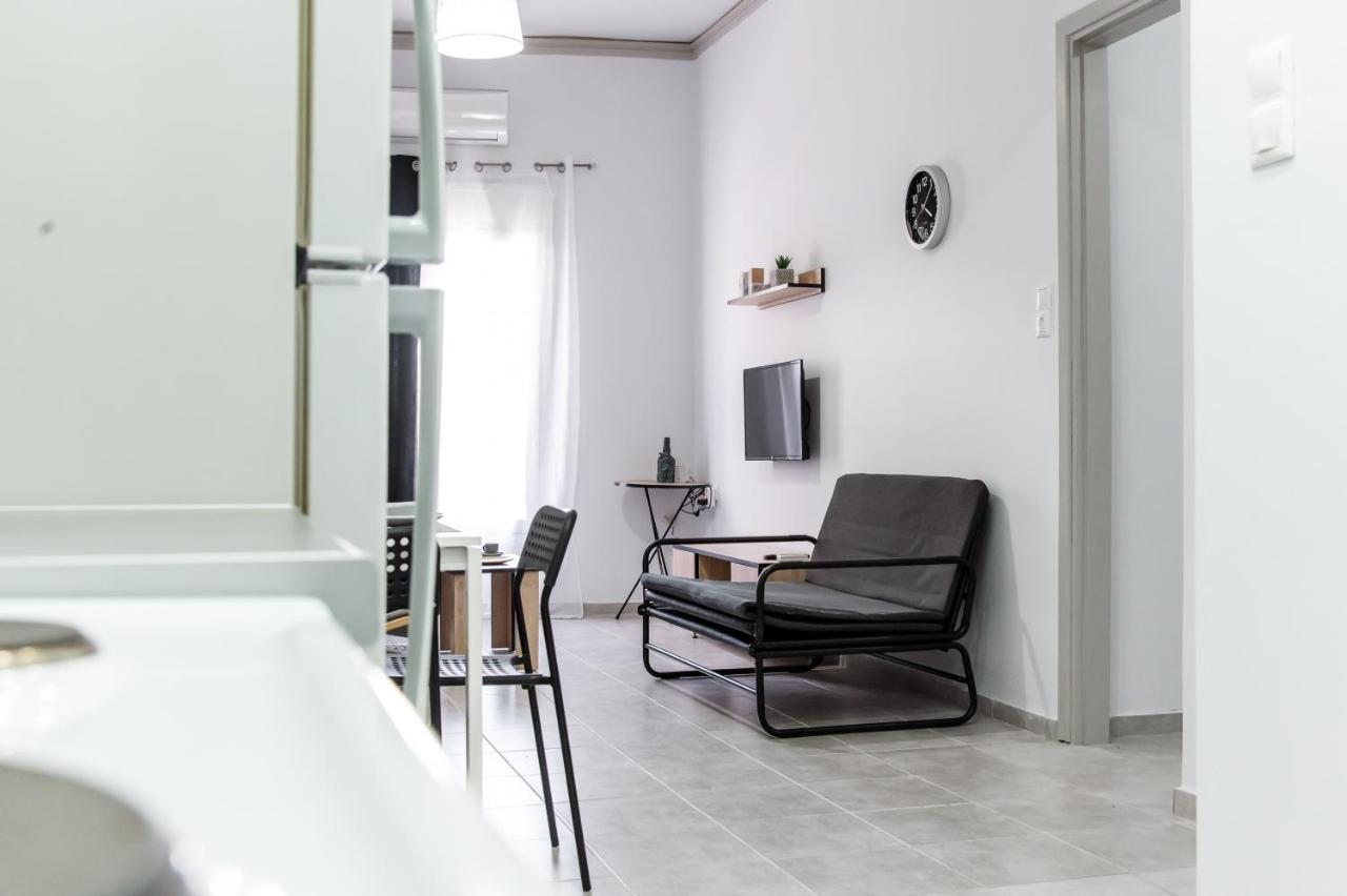 Minimalistic Apartment Petros Candia Esterno foto
